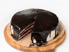 Торт Шоколадная вишня_1600x1200